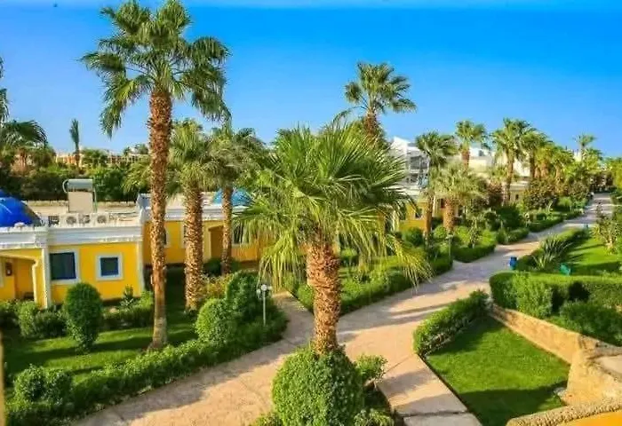 بقرية ميراج باي